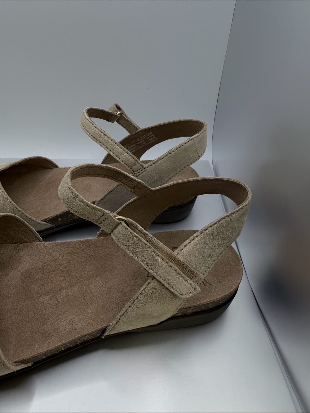 DANSKO ROWAN (WOMEN'S) - TAUPE MILLED NUBUCK - Picture 12 of 15